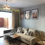 Stone Hill Przy Skale Apartamento *