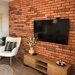 Stone Hill Przy Skale Apartamento *