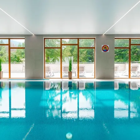 Stone Hill Przy Skale